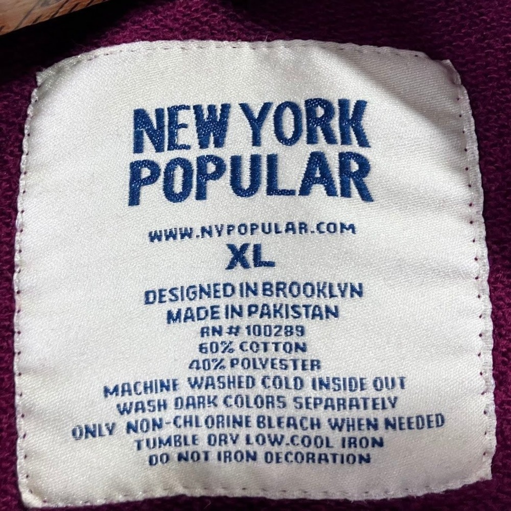 New York Popular Mens XL Burgundy Embroidered Crewneck Sweatshirt Pullover - Picture 2 of 8